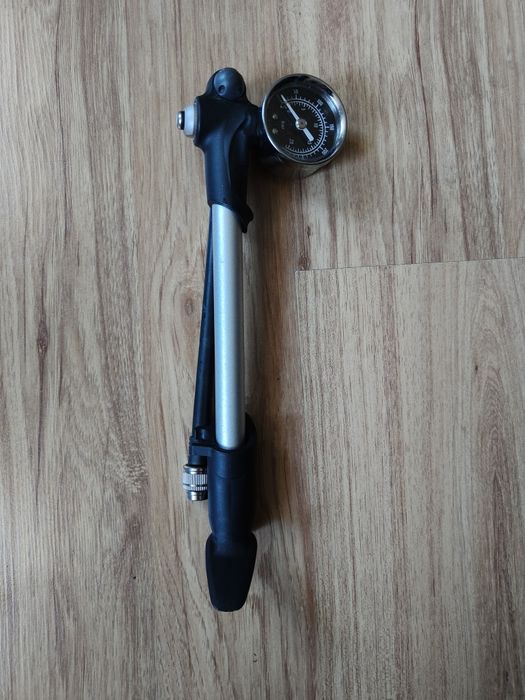 Pompka do amortyzatora Canyon