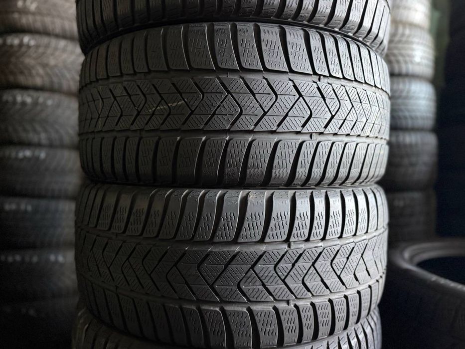 235/40R19 Pirelli 2025p