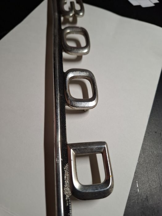 Емблема мерседес 300D