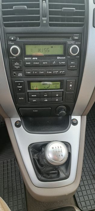 Туксон 2010рік,4×4, 103kw, 6 -ступка.