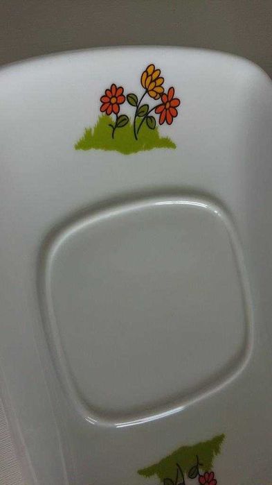 Pratos de chá (porcelana)