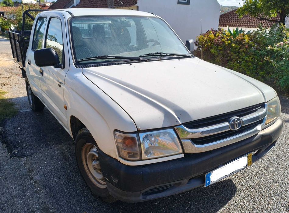 Toyota Hilux d4d passa agua para o óleo mas o motor trabalha
