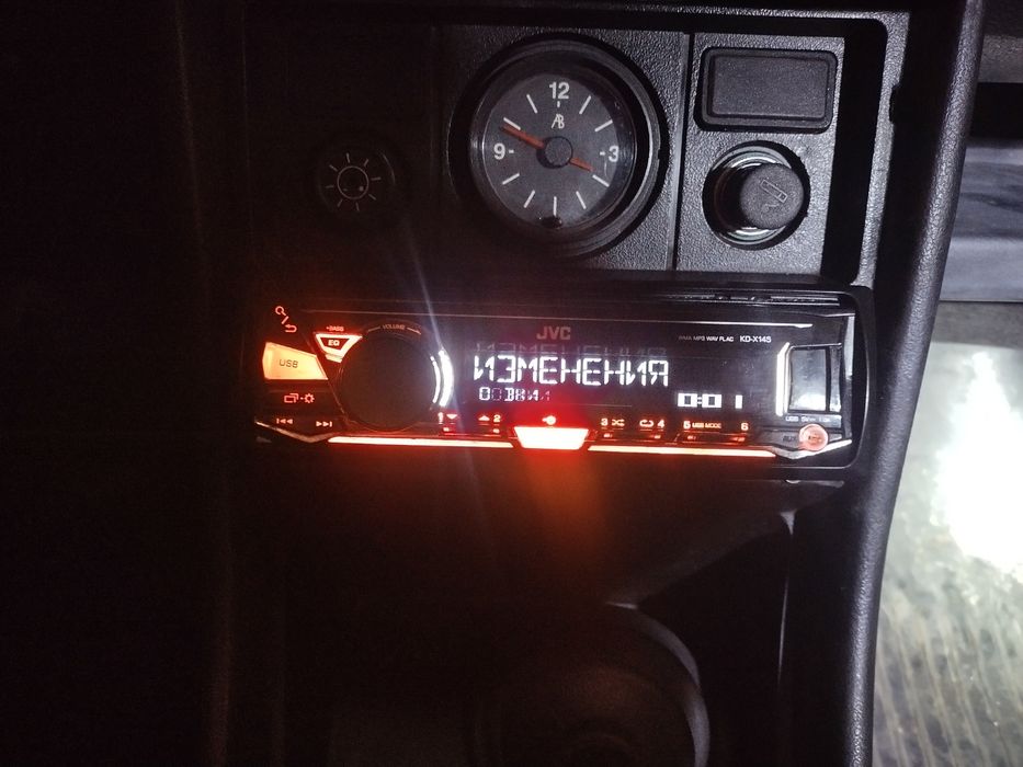 Jvc флешка,радіо,аукс орігінал