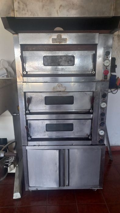 Forno pizza com três camaras