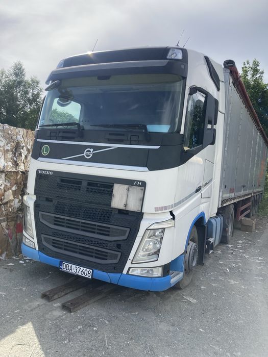 Volvo VH4 2015r z naczepą