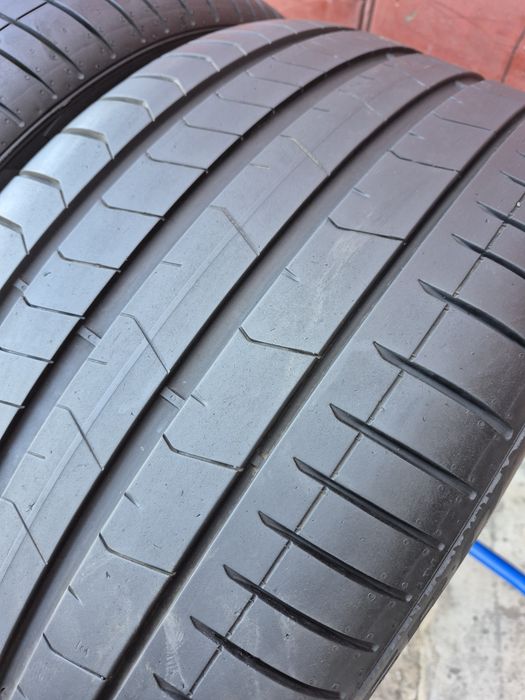 275/35/21 R21 Pirelli P Zero PZ4 літо 2 шт ціна за 1 шт