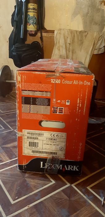 Продам принтер Lexmark x2500(цветной),абсолютно новый,без катриджа