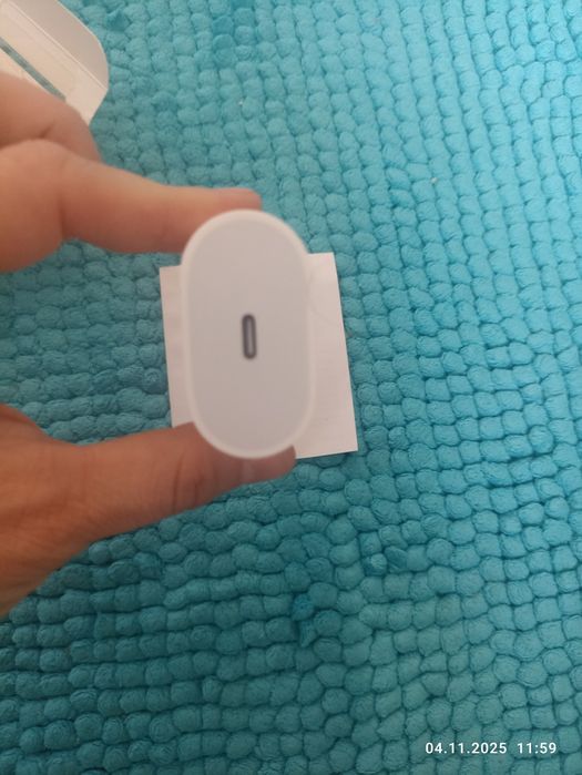 Продається зарядний блок до Apple.