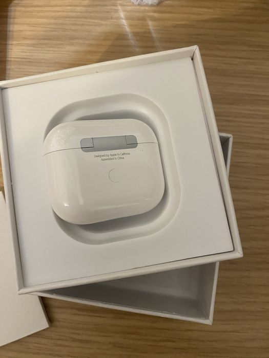 Airpods apple como novos muito pouca utilização