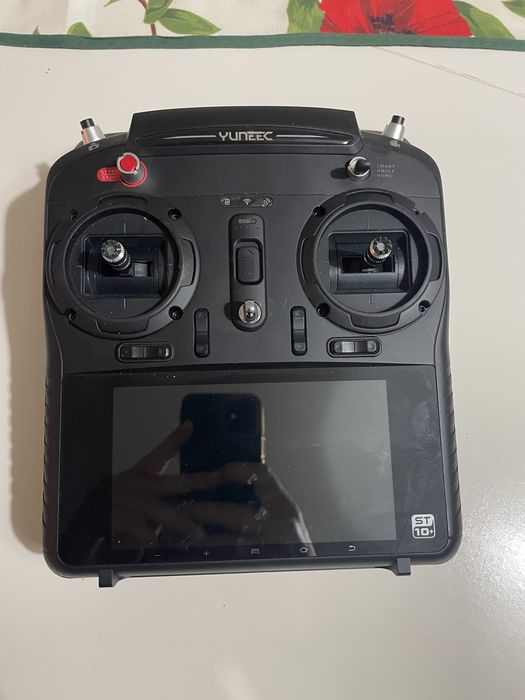 Yuneec drone remote controller64409548111107124