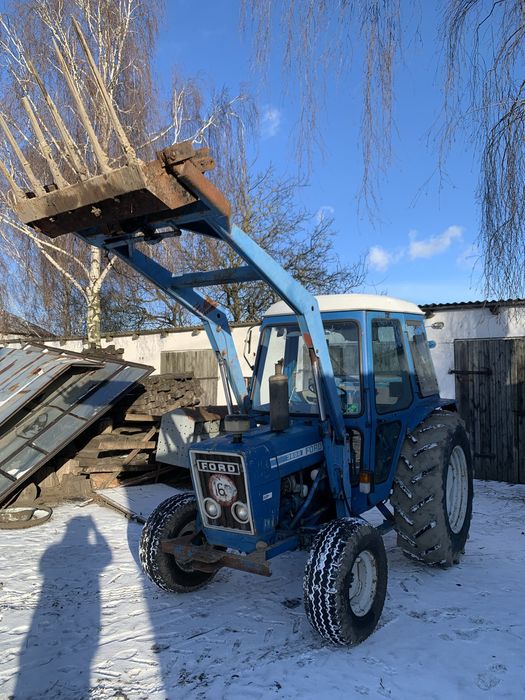 Ford 3600 z turem nie case