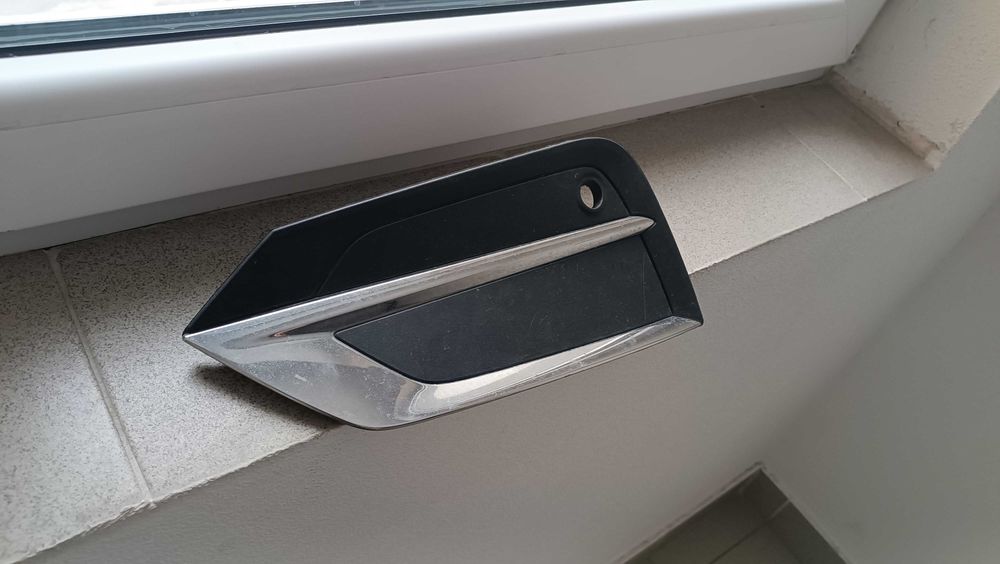 Решітка бампера ліва VOLVO XC60 17- 31449212