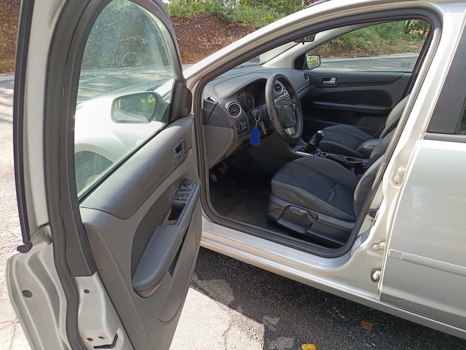 Ford Focus 1.6 TDCi (2005) – Económica, Espaçosa e Sempre Bem Mantida (IUC Antigo)