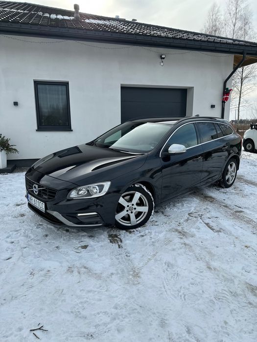 Volvo V60  R-Design 2.0 Diesel Godny Uwagi