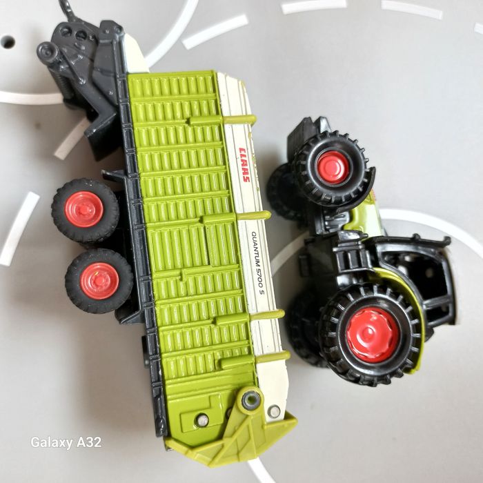 Siku  traktory przyczepy cena dot kultywatora amazone