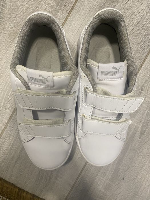 Puma білі кросівки