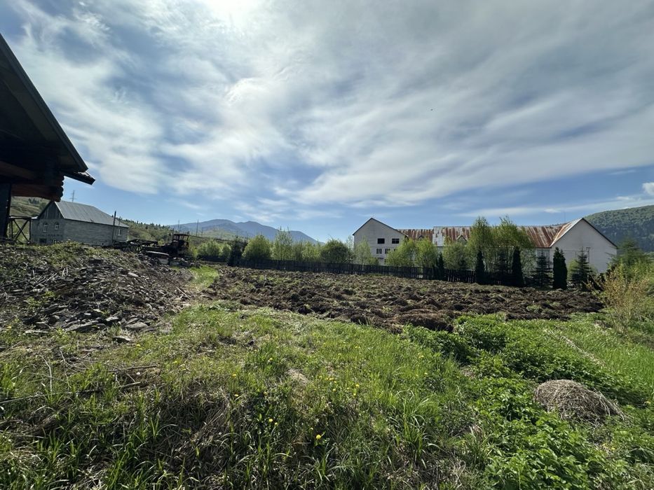 Продається будинок зі зруба в смт Міжгір’я, Закарпатська область