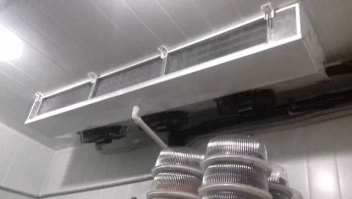 Сендвіч панелі агрегати випарники - охолодження кондитерських виробів