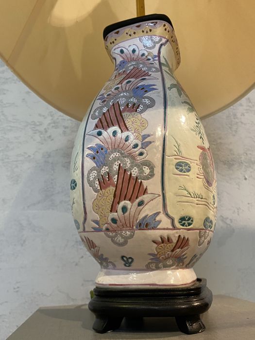 Wiekowa Lampa Stolowa Azja
