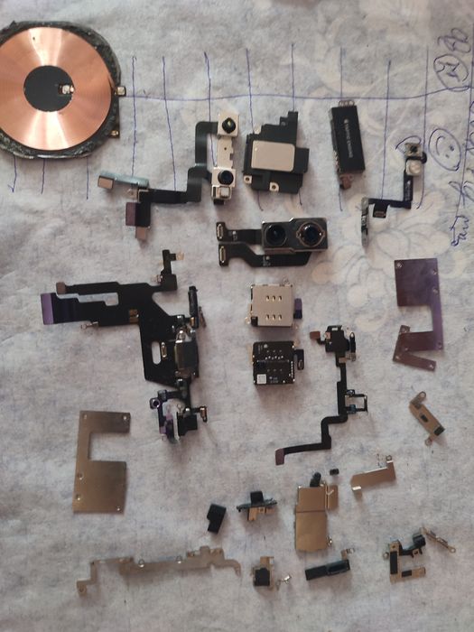 Запчастини для айфон (iPhone)11