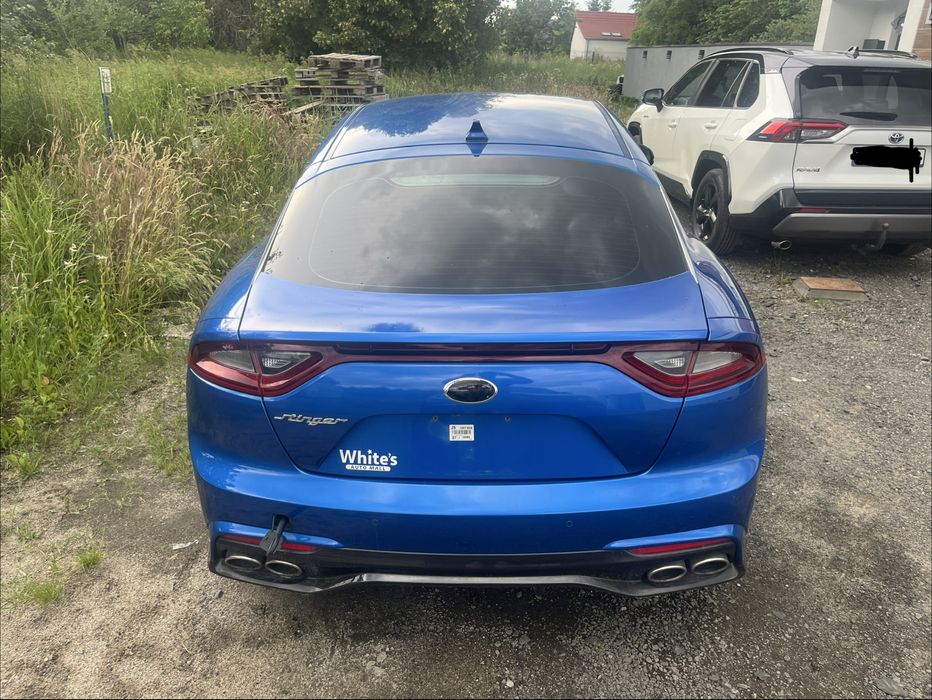 Stinger kia super stan