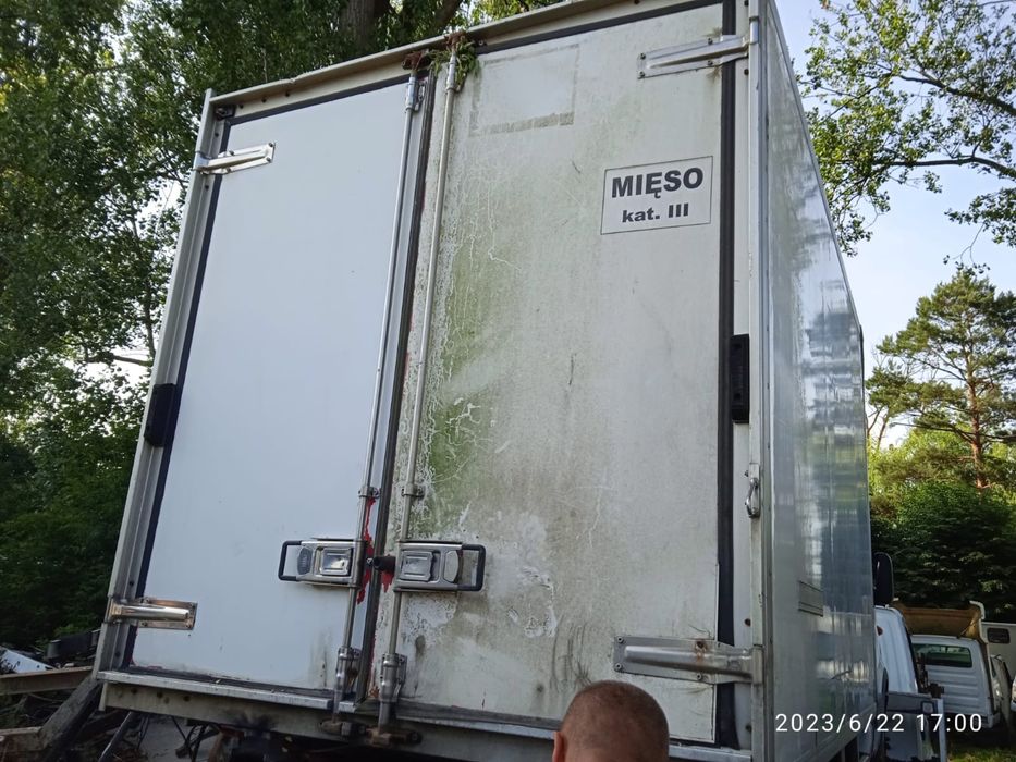 Chłodnia z przyłączem do sieci sprawna gotowa do pracy