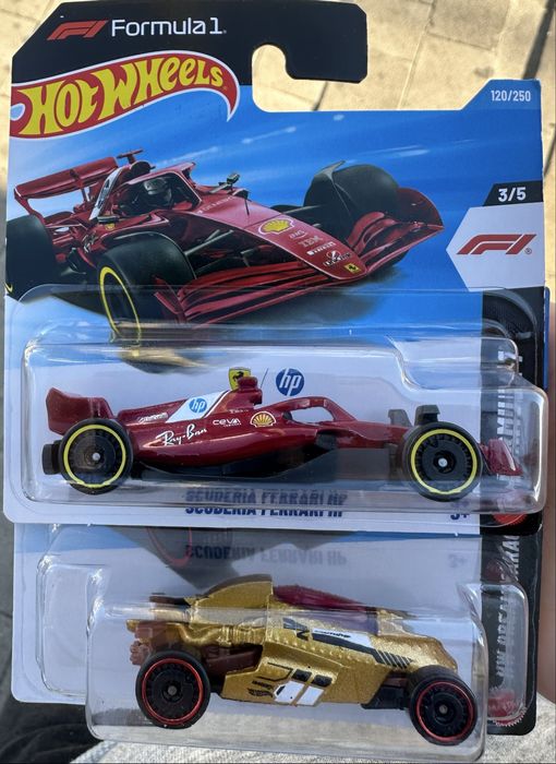 Продам дві машинки hot wheels F1 Scuderia Ferrari HP та 2 Jet Z