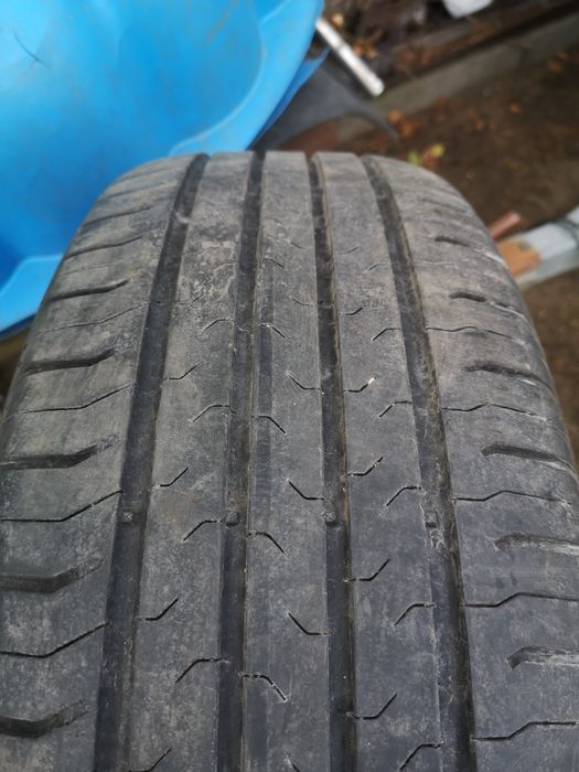 Opony Continental 215 60 r17 lato