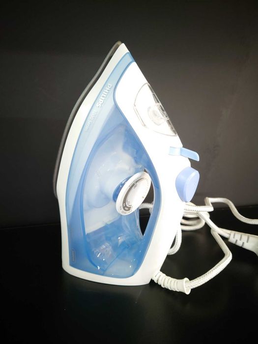 Утюг Philips DST 1030