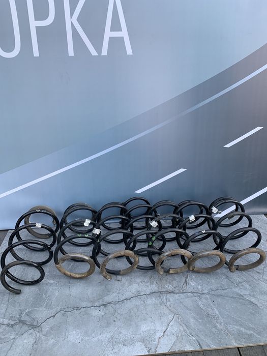 Передні пружини сценік 3,  пружини Scenik 3