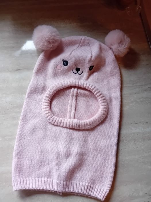 Czapki trzy sztuki na 2 latka