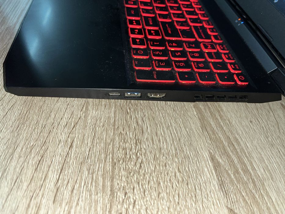 Acer Nitro 5 терміново
