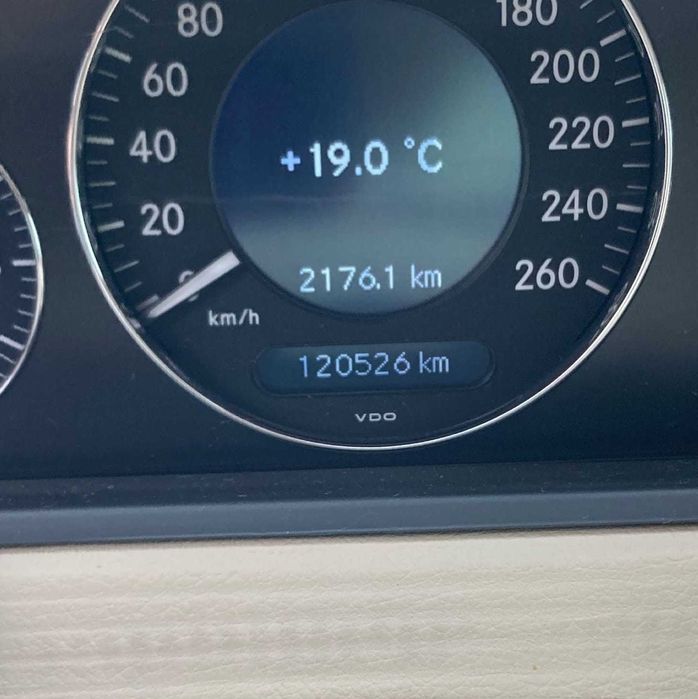 Mercedes-Benz E W211 2.7 DCI (para peças)