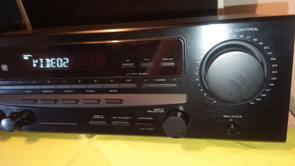 Amplificador Kenwood com radio RDS