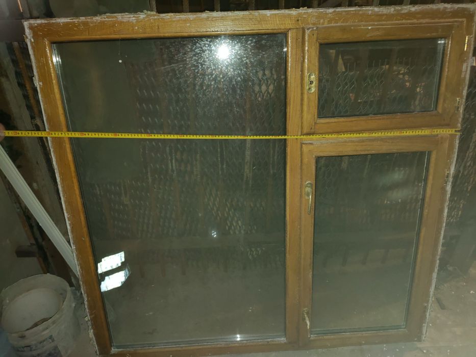 Продам вікна дубові зі стіклопакетами