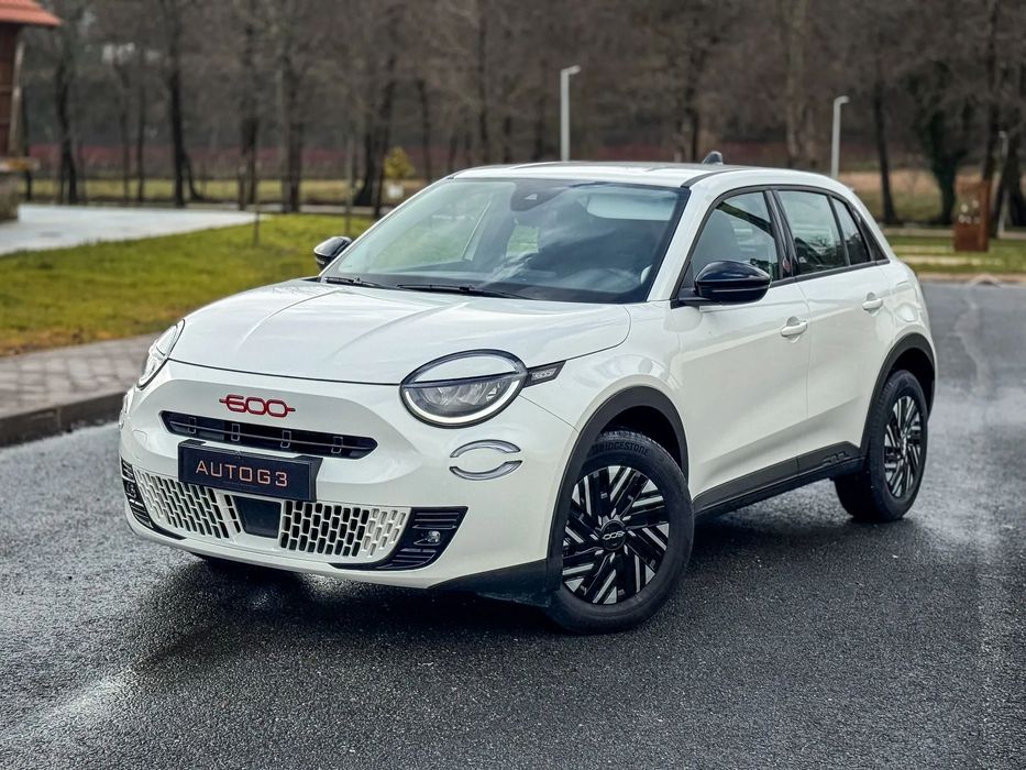 Fiat 600e 54 kWh (RED)