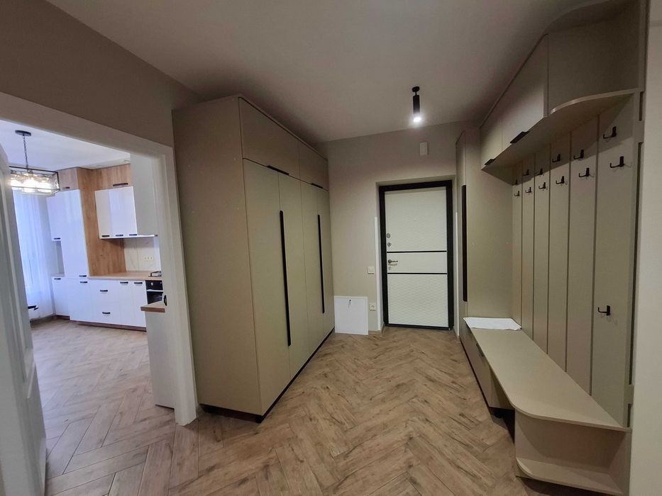 Оренда 2 кімнатної квартири у новобудові вул. Тролейбусна. Перша здача