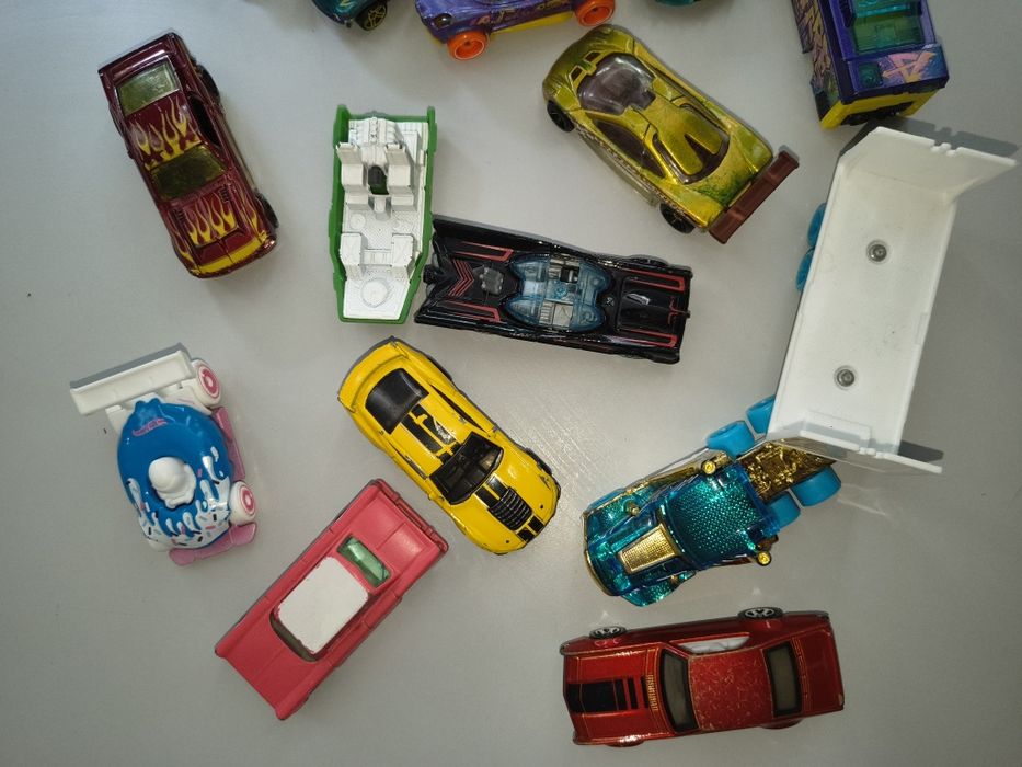 Комплект машинок Hot wheels