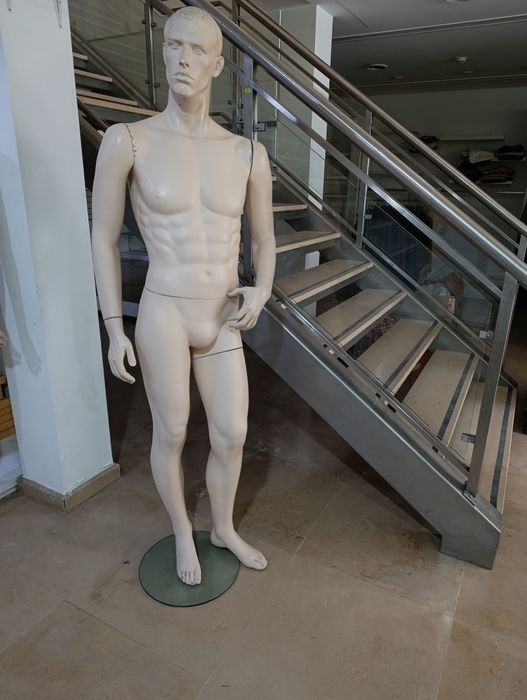 Manequins de homem usados