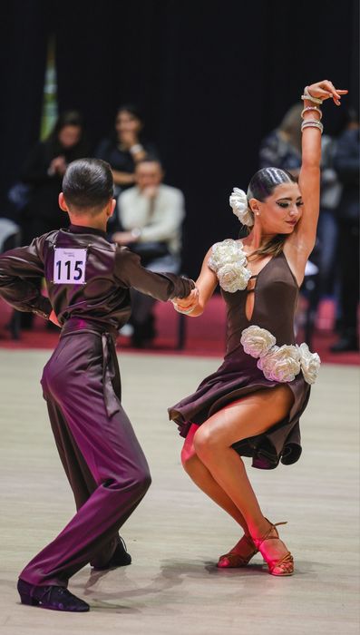 Сукня для бальних танців. Латина.