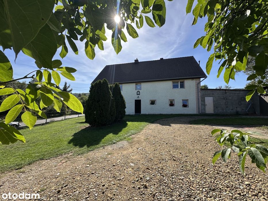 Na Sprzedaż Dom W Brzeźnicy | 180 M² | Duża Działka | 2 Garaże