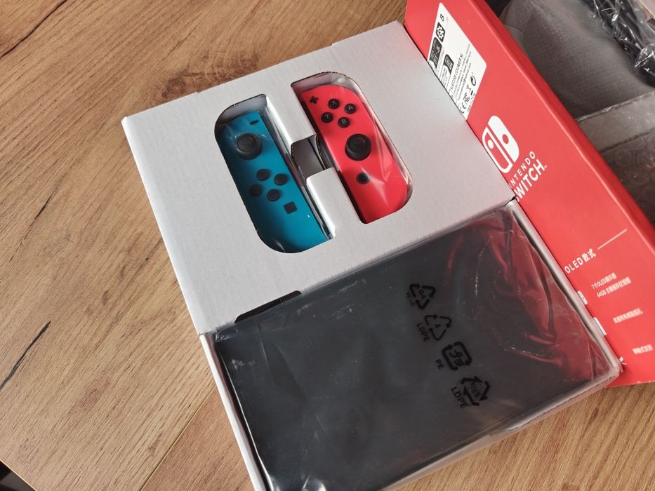 NOWA Nintendo Switch OLED przerobiona CFW PICOFLY + karta 256gb ZESTAW