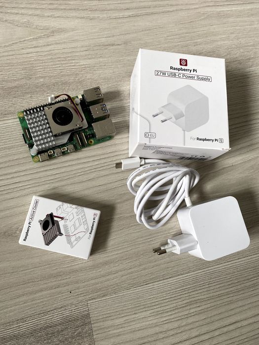 RASPBERRY PI 5 model B 4GB RAM nowe + chłodzenie + zasilacz oryginalny