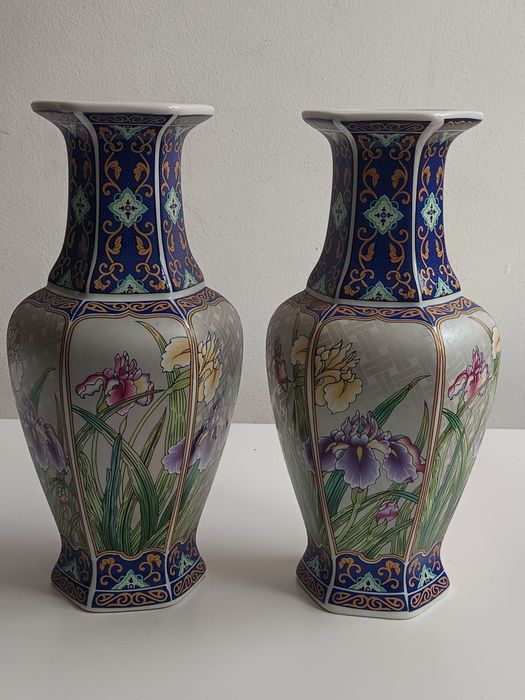 Par de vasos toyo (Japão)