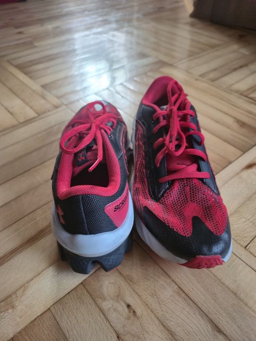 Продам кросівки UNDER ARMOUR