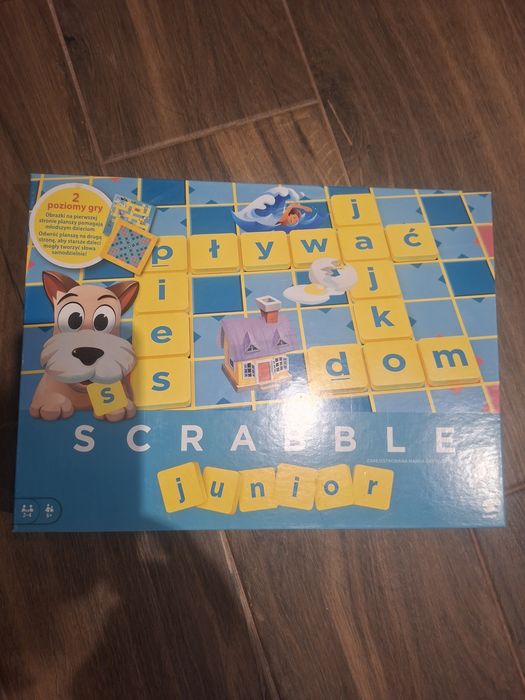 Oddam grę Scrabble junior