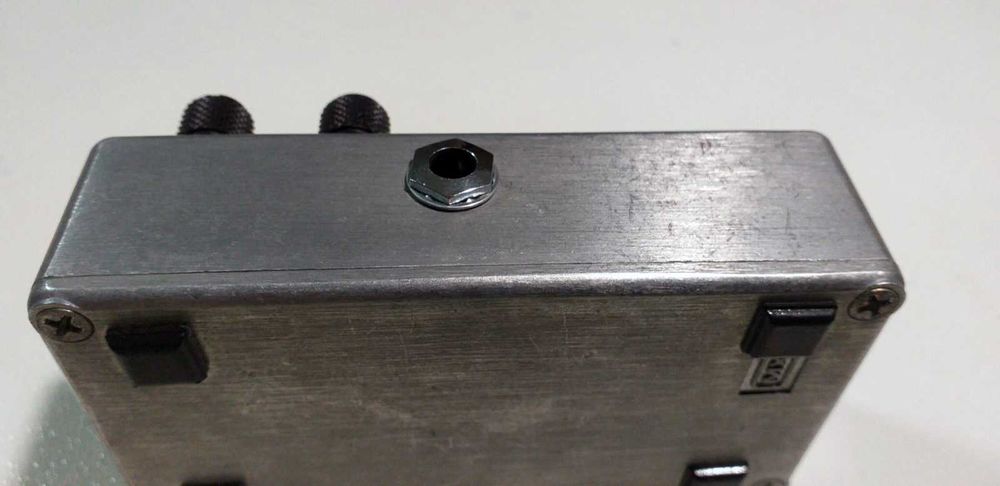 Педаль метал дисторшн MXR Fullbore Metal