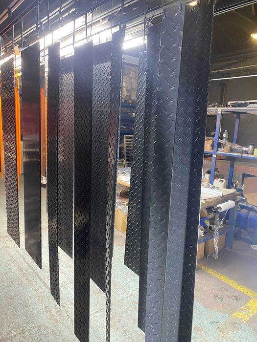 Blacha gięcie, malowanie, cięcie na wymiar schody, donice, parapety...