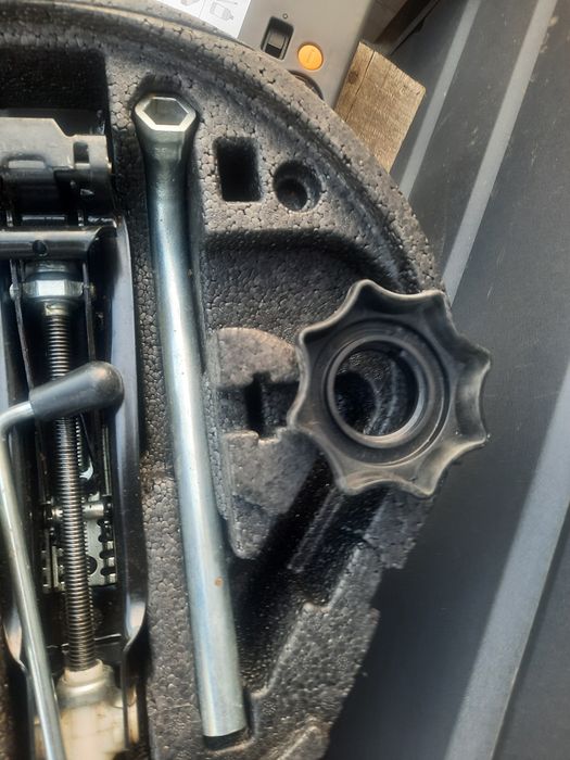 Органайзер запасного колеса skoda seat vw audi