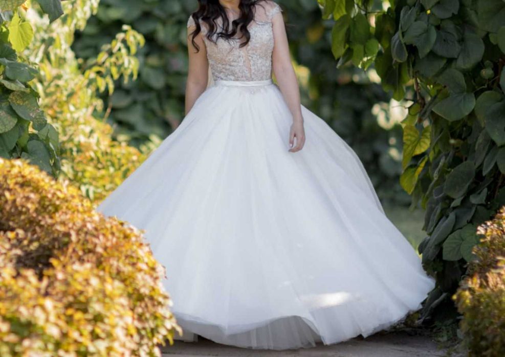 Свадебное платье/А-силует/Айвори